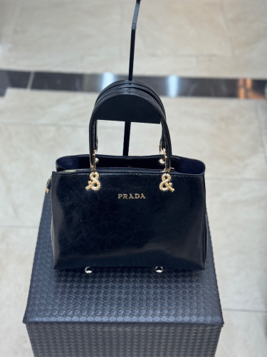 کیف دستی زنانه برند پرادا Prada