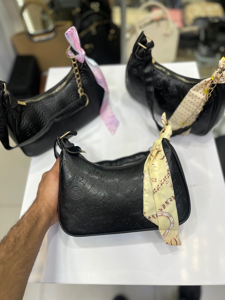 کیف دوشی ال وی