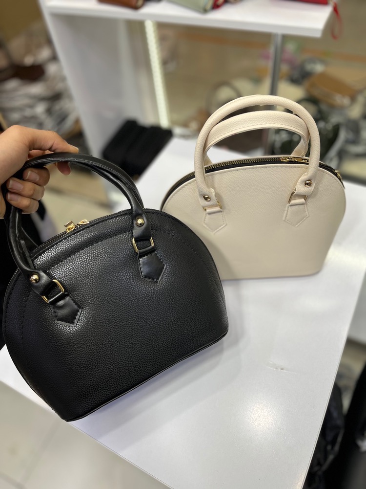 کیف صندوقی زنانه
