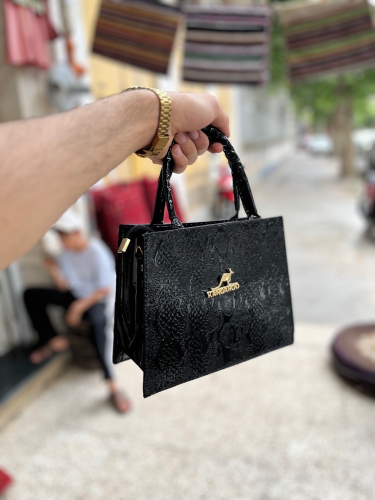کیف دستی زنانه ورنی