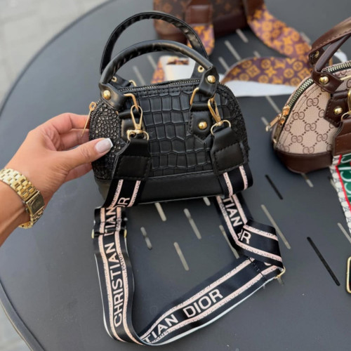 کیف دستی زنانه مدل مینی بگ صندوقی برند گوچی Gucci مناسب روزمره و مهمانی کد 420